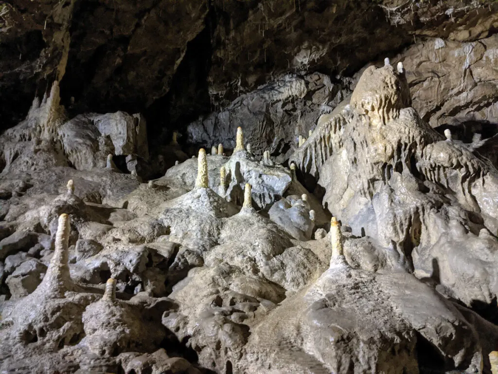 Poole's Cavern