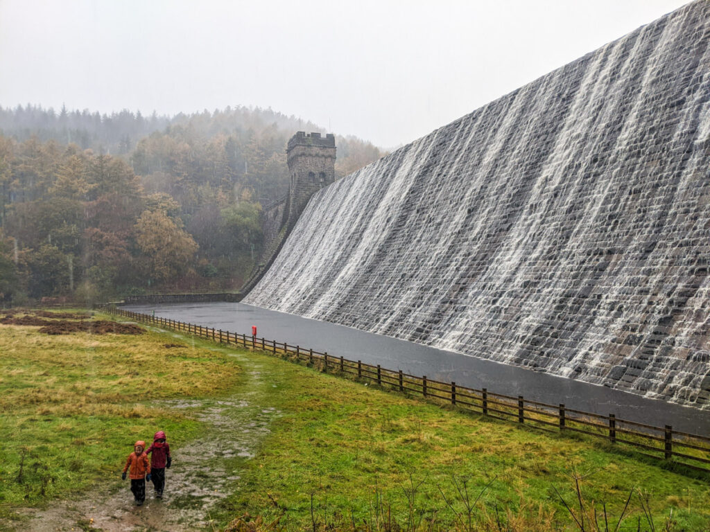 Derwent Dam walk