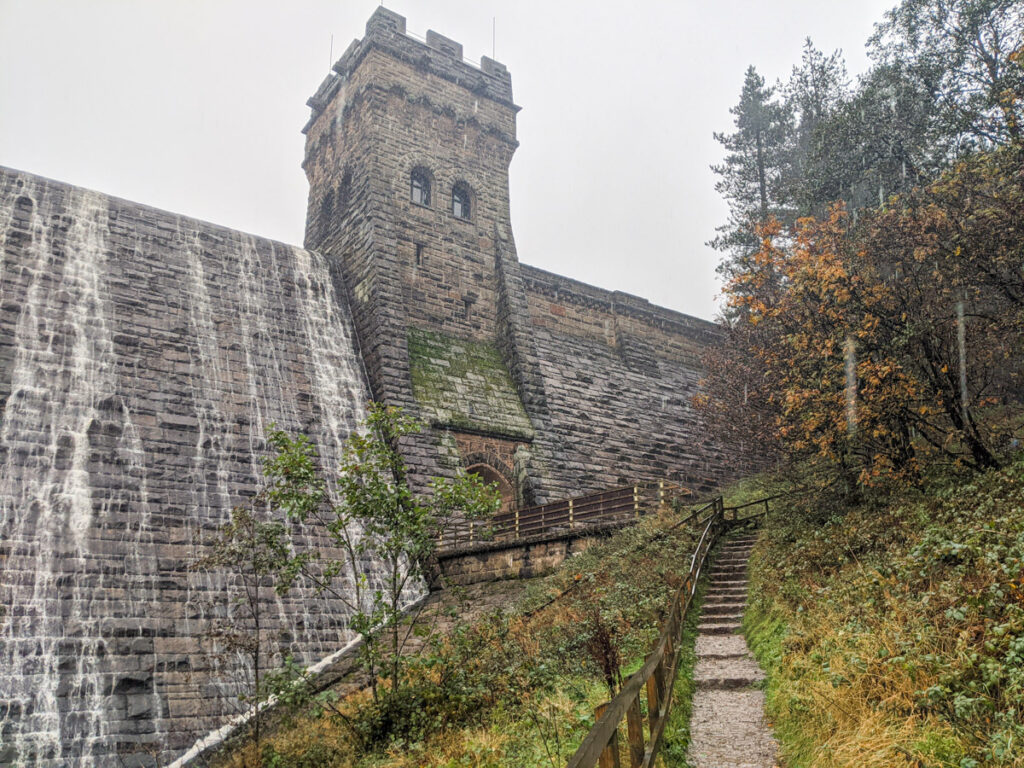 Derwent Dam walk