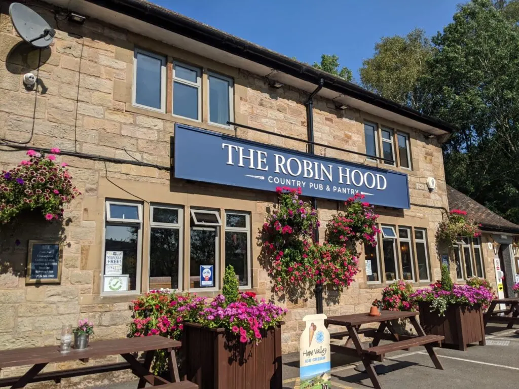 Robin Hood pub, Baslow