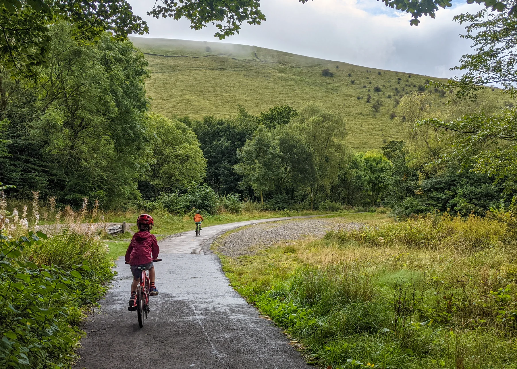 cycling the Manifold Trail