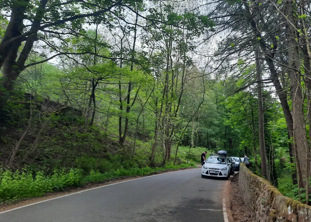 Dale Dike Reservoir walk parking