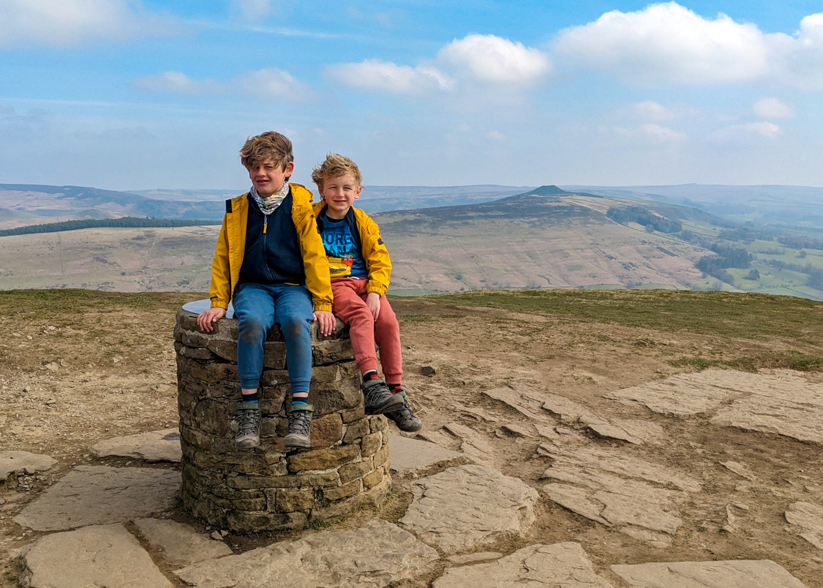 Edale to Grindleford walk (23.7km, linear): a 3-day Peak District hike with kids
